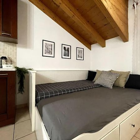 Apartamento Mansarda Antica Milano San Giuliano Milanese Exterior foto