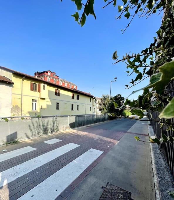 Apartamento Mansarda Antica Milano San Giuliano Milanese Exterior foto